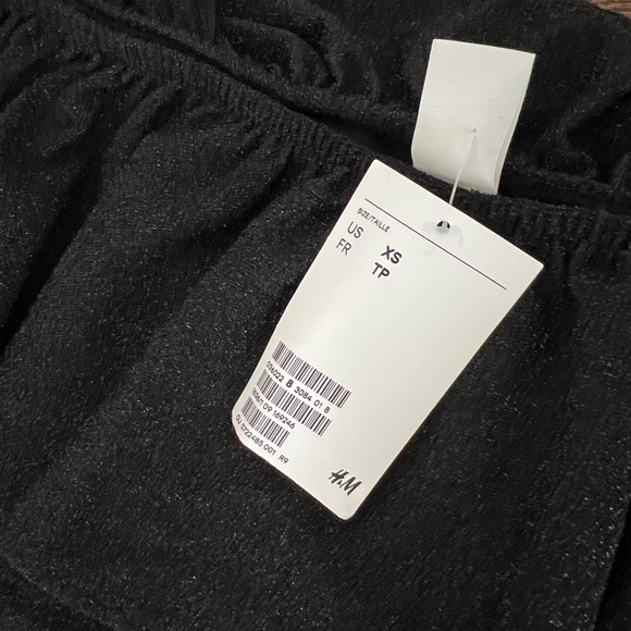 ✅ NWT Off-Shoulder Long Sleeve Top - Picture 5 of 5